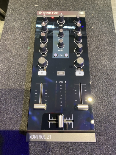 Store Special Product - Native Instruments - TRAKTOR KONT Z1