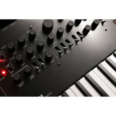 Minilogue Polyphonic Analog Synthesizer - Limited Ediition Polished Grey