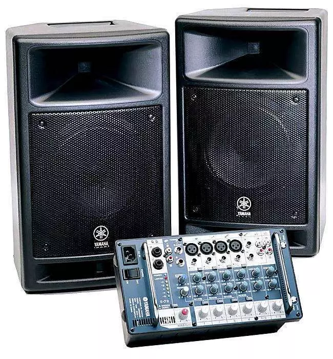 STAGEPAS300 - 300-watt PA System