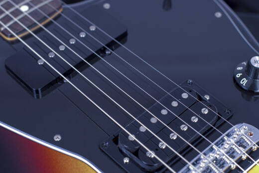 Fender Blacktop Jazzmaster - Rosewood Neck In Sunburst