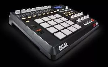 MPD32 USB / MIDI Pad Controller