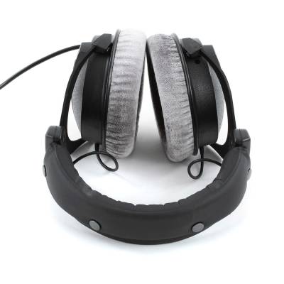 DT 770 PRO 80-Ohm Studio Headphones