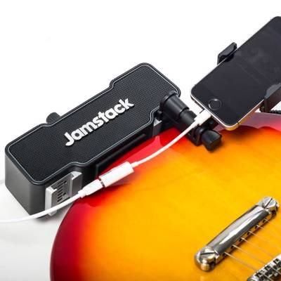 Attachable Portable Guitar Amplifier
