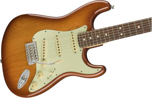 American Performer Stratocaster, Rosewood Fingerboard - Honeyburst