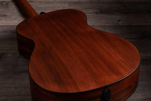 322e 12-Fret Grand Concert Acoustic-Electric Guitar w/V-Class Bracing