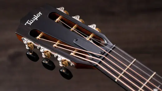 322e 12-Fret Grand Concert Acoustic-Electric Guitar w/V-Class Bracing