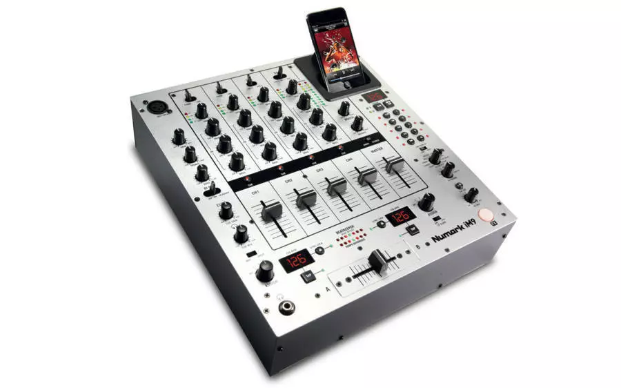 IM9 - 4 Channel Tabletop DJ Mixer with iPod Dock/EFX