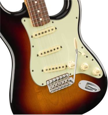 Vintera 60s Stratocaster, Pau Ferro Fingerboard w/Gigbag - 3-Tone Sunburst