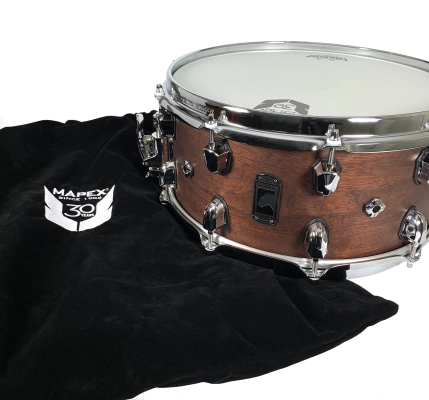Caisse claire en noyer du 30e anniversaire 14 x 6,5 po