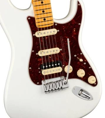 American Ultra Stratocaster HSS, touche en érable - Arctic Pearl