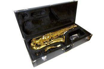 Carlton - Lacquered Tenor Saxophone w/Case