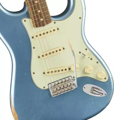 Road Worn \'60s Stratocaster, Pau Ferro Fingerboard - Lake Placid Blue