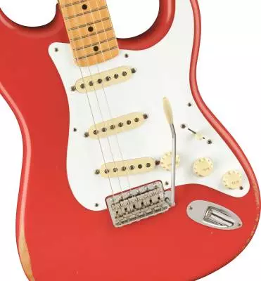 Stratocaster Road Worn \'50, touche en érable - Fiesta Red