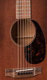 17 Series 000 Solid Spruce/Mahogany Guitar w/Case