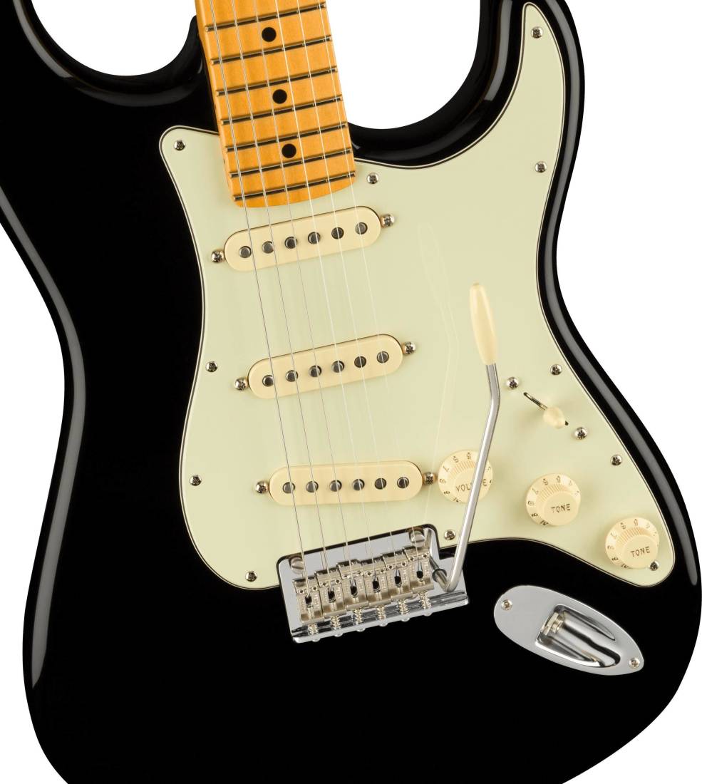 Fender American Professional II Stratocaster, Maple Fingerboard - Black ...