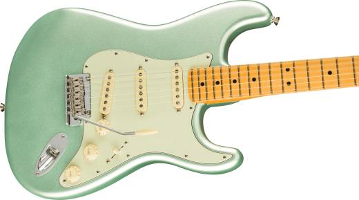 American Professional II Stratocaster, Maple Fingerboard - Mystic Surf Green