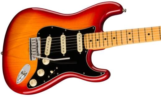 American Ultra Luxe Stratocaster, Maple Fingerboard - Plasma Red Burst