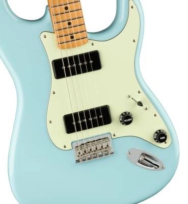 Noventa Stratocaster, Maple Fingerboard - Daphne Blue