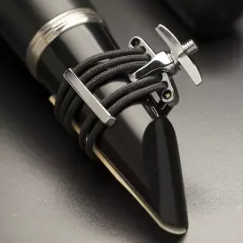 Clarinet Ligature - Classic Silver - Medium