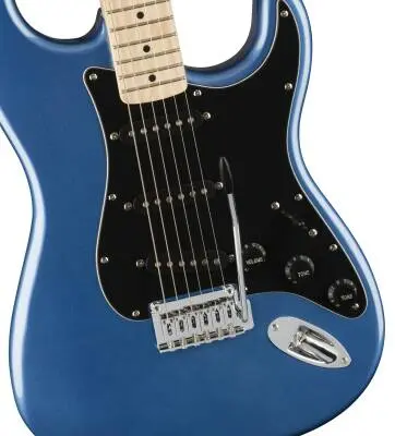 Affinity Series Stratocaster, Maple Fingerboard - Lake Placid Blue