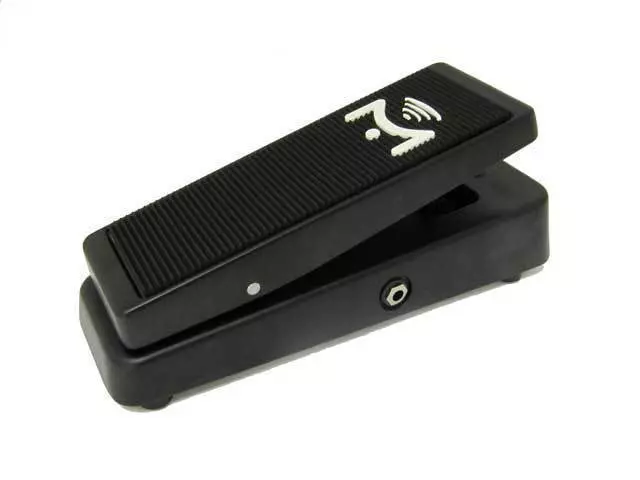 Volume Pedal w/Buffer - Black