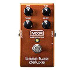 M84 - Bass Fuzz Deluxe Pedal