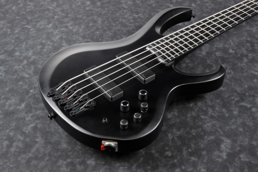 BTB Iron Label 5-String Electric Bass - Black Flat