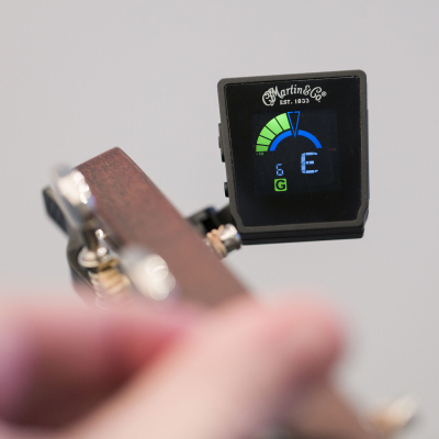 Clip-on Guitar Tuner