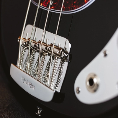 BFR Short Scale StingRay 4 \'\'Bombshell\'\' with Case
