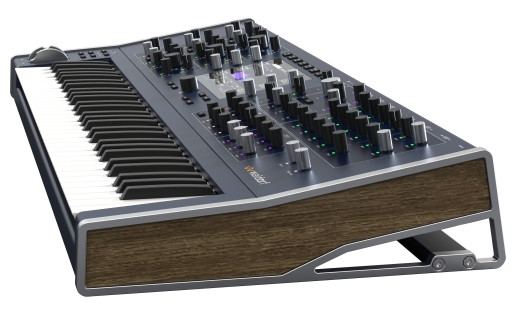Quantum MK2 61-Key 16 Voice Hybrid Synthesizer Keyboard