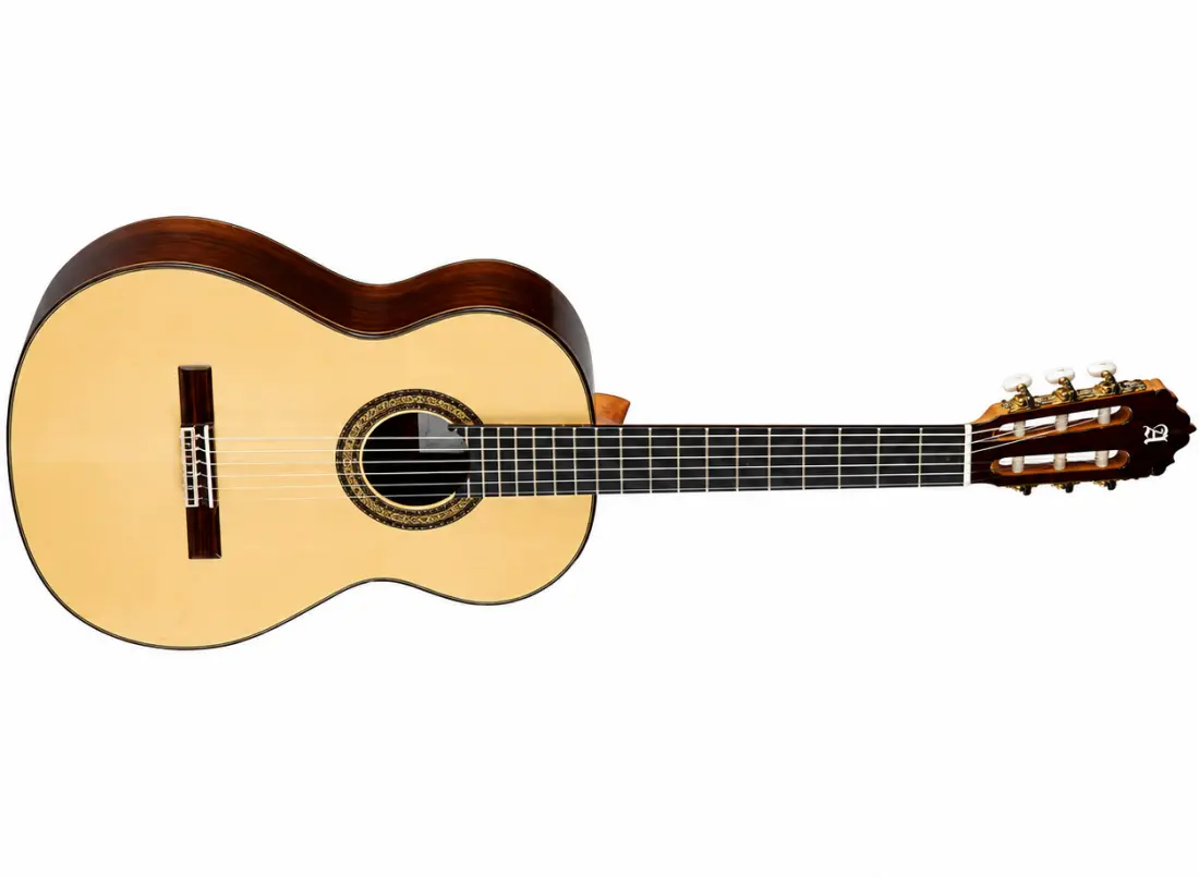 7P A Conservatory Classical Guitar with Gig Bag / Spruce Top