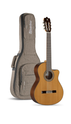 5 P CW E8 Conservatory Classical Guitar with Gig Bag