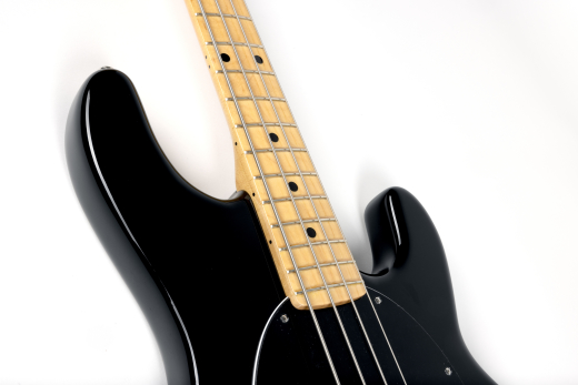 StingRay Retro 70\'s Bass Guitar with Soft Case - Black