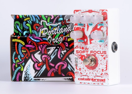Soft Focus 3D Pedal with 3D Glasses
