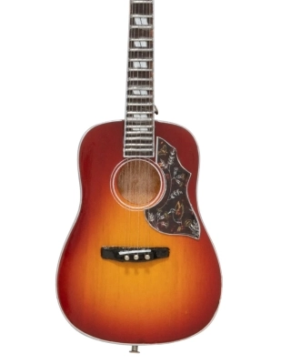 Gibson 6\'\' Hummingbird Vintage Cherry Sunburst Ornament