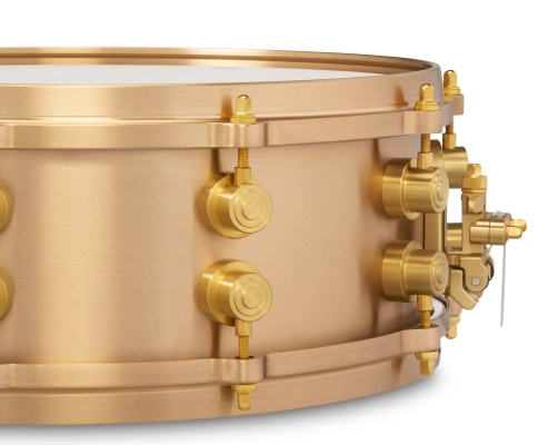 MFG True-Cast 5x14\'\' Snare Drum with Case