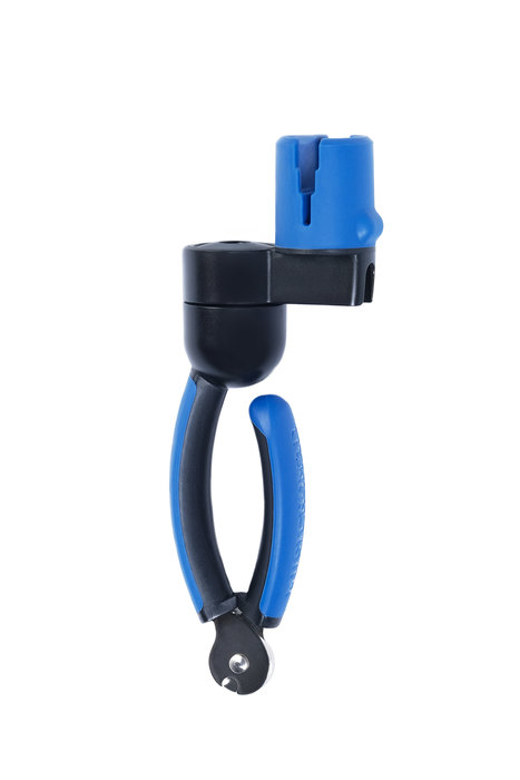 GRIP ONE All-in-One String Winder, Cutter, Puller