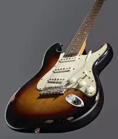 Road Worn 60\'s Strat - Rosewood Neck in 3 Tone Sunburst