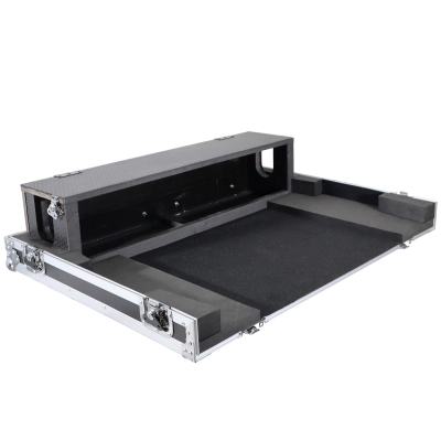 XS-BX32DHW ATA Flight Road Case for Behringer X32 Console with Doghouse compartment and Caster Wheels