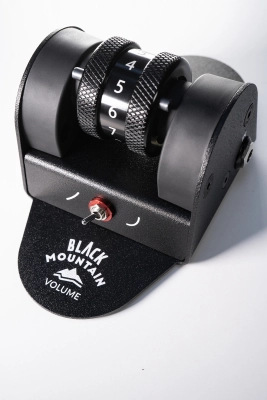 Volume Pedal with Roller Wheel