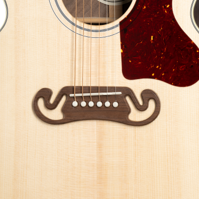 SJ-200 Studio Walnut Acoustic/Electric Guitar with Hardshell Case - Satin Natural