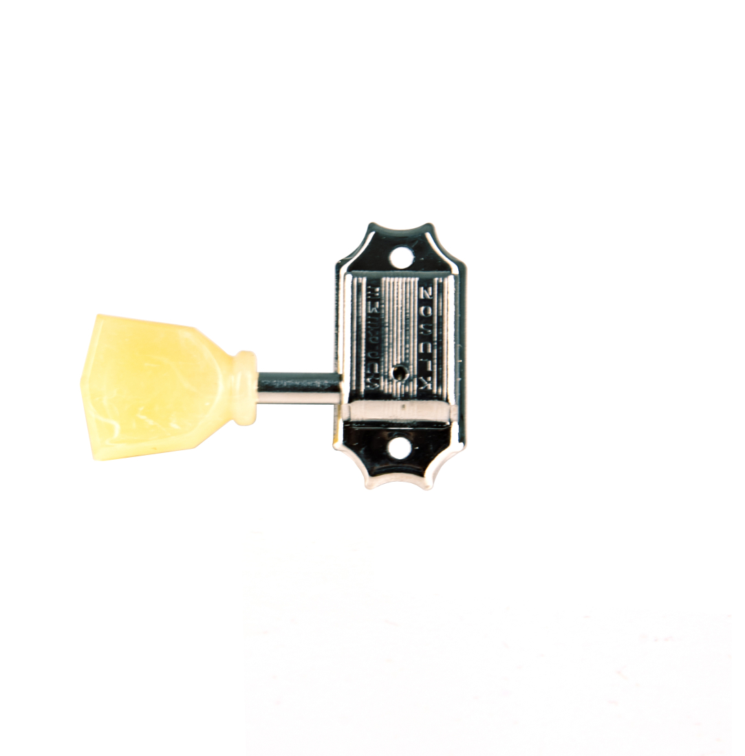 Supreme Pearl Button - Nickel / Bass (Single)