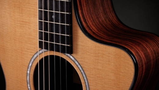 212ce-N Plus Grand Concert Indian Rosewood/Spruce Acoustic/Electric Guitar