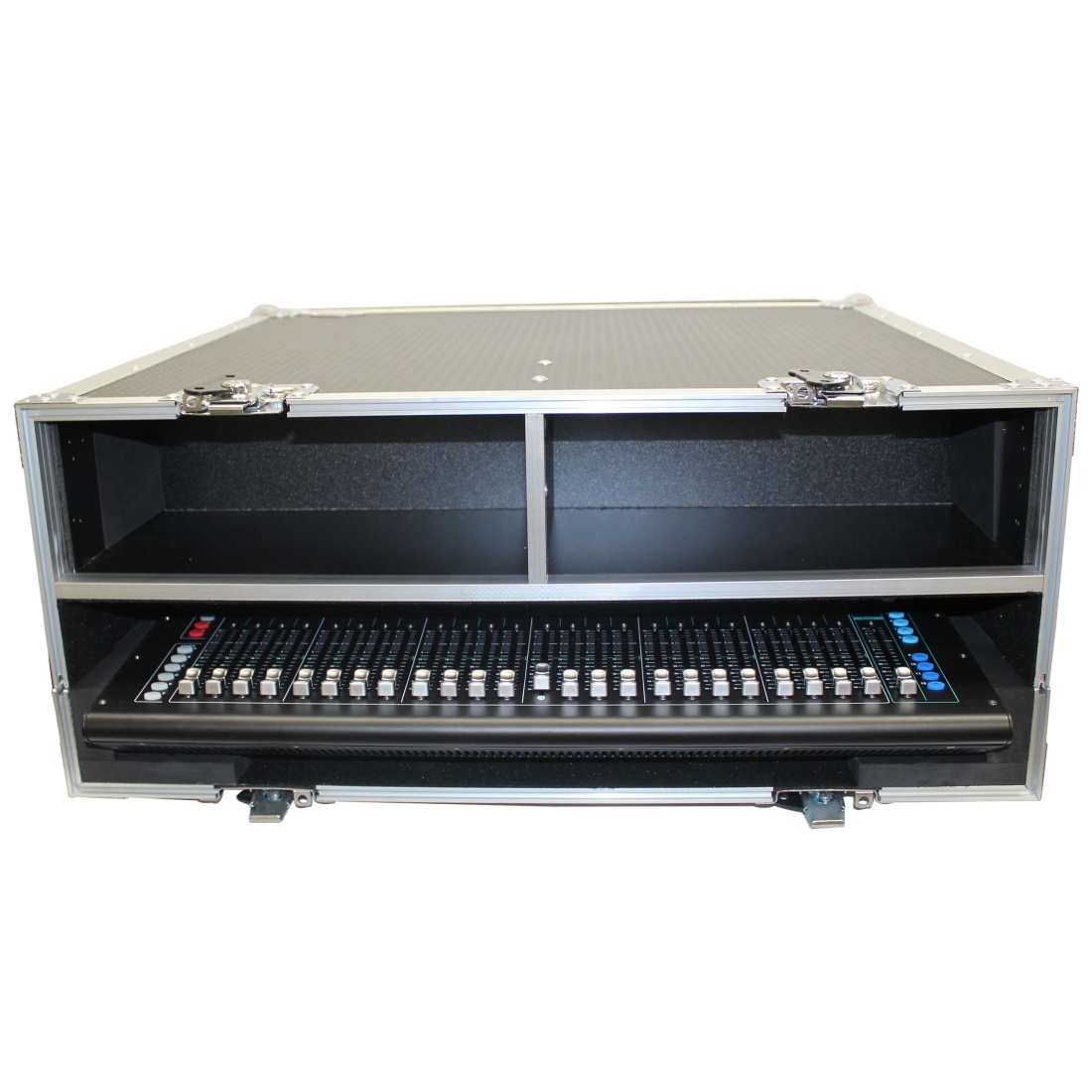 Digital Audio Mixer Flight Case for Allen & Heath SQ5 Console with Doghouse compartment and Caster wheels