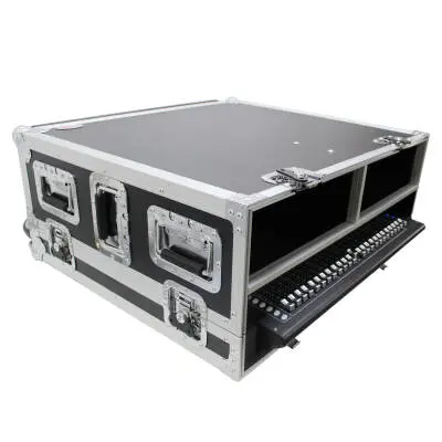 Digital Audio Mixer Flight Case for Allen & Heath SQ5 Console with Doghouse compartment and Caster wheels
