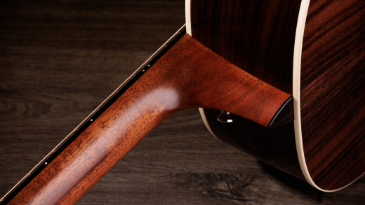 Gold Label 717e SB Acoustic-Electric Guitar with Case - Sunburst w/ Cream Pickguard