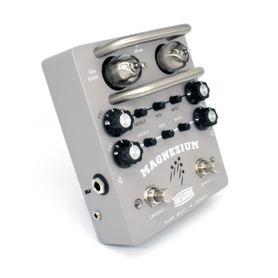 M*9様 TUBESTEADER / MAGNEZIUM Tubesteader Magnezium 2-Channel Tube Preamp Pedal | Long & McQuade