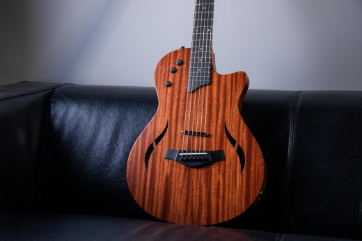 T5z Classic Acoustic Hybrid - Mahogany