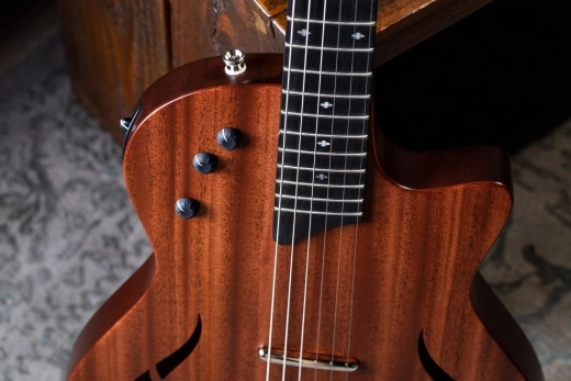 T5z Classic Acoustic Hybrid - Mahogany