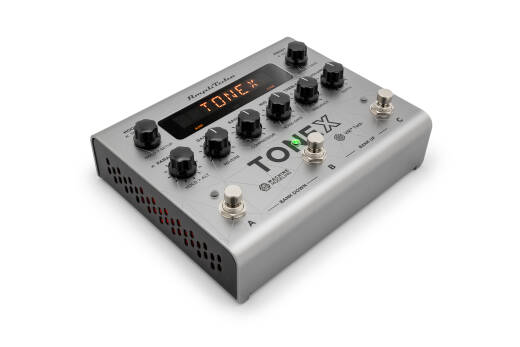 IK Multimedia TONEX Pedal Bass Edition | Long & McQuade